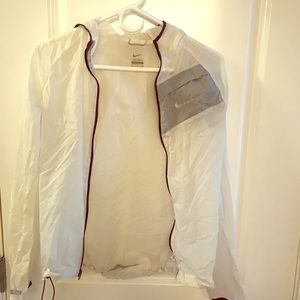 Nike women’s white jacket dry fast size S